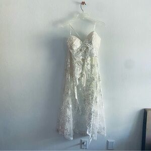 Chicways white lace set